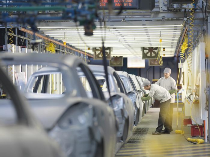 settore auto stabilimento fabbrica operai