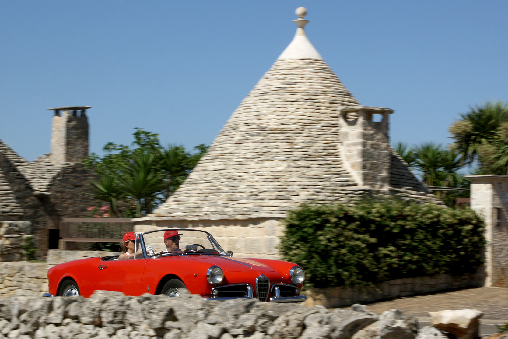 ASI AutoShow sulle strade di Puglia con 130 storiche da sogno