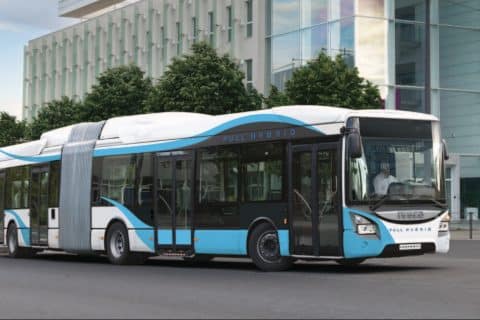 Puglia, la Regione acquista 148 autobus a metano Iveco Cursor 8 CNG