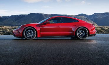 Porsche-Taycan-GTS-2025-2-scaled-e1786651937645-370x220.jpg
