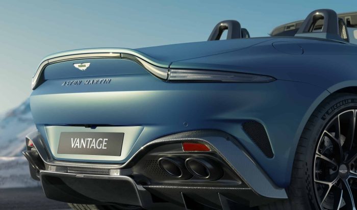 Aston Martin Vantage Roadster 2025 18 e1736445990660 700x412