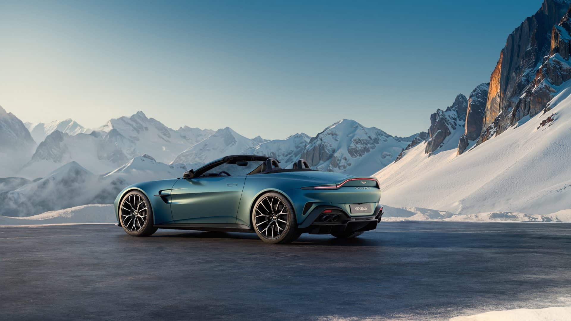 Aston Martin Vantage Roadster 2025 5 1920x1080