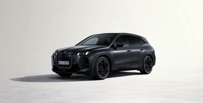 BMW iX M70 xDrive 13 e1738138652933 700x354