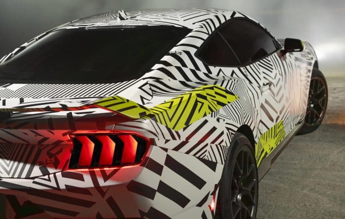 Ford Mustang RTR 5 700x445