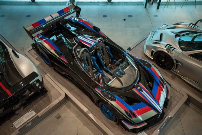 Horacio Pagani Museo Pagani Orienta menti Esplora azioni 1980x1320 1 700x467