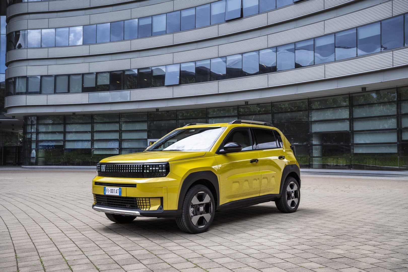 Nuovo Fiat Grande Panda 2025 su strada le foto ufficiali 153 1620x1080