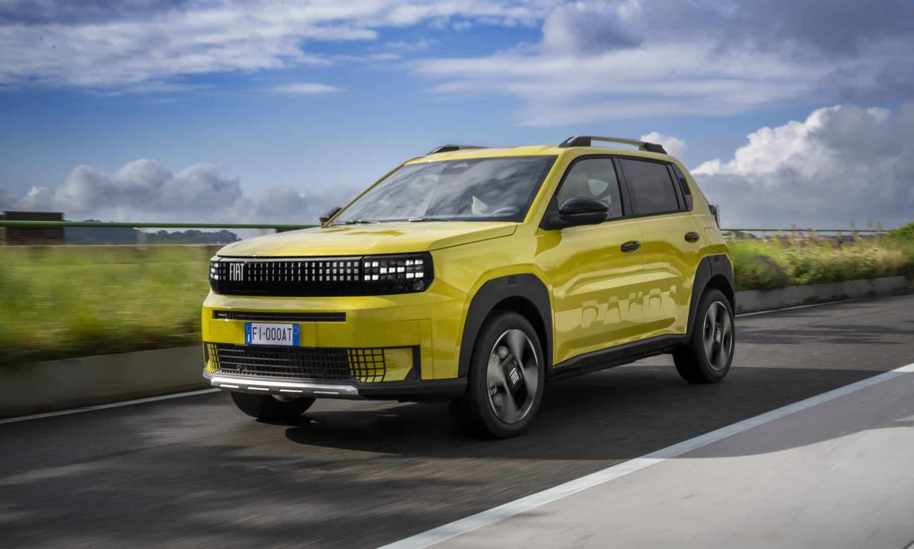 Nuovo Fiat Grande Panda 2025 su strada le foto ufficiali 19 e1738150465928 1796x1080