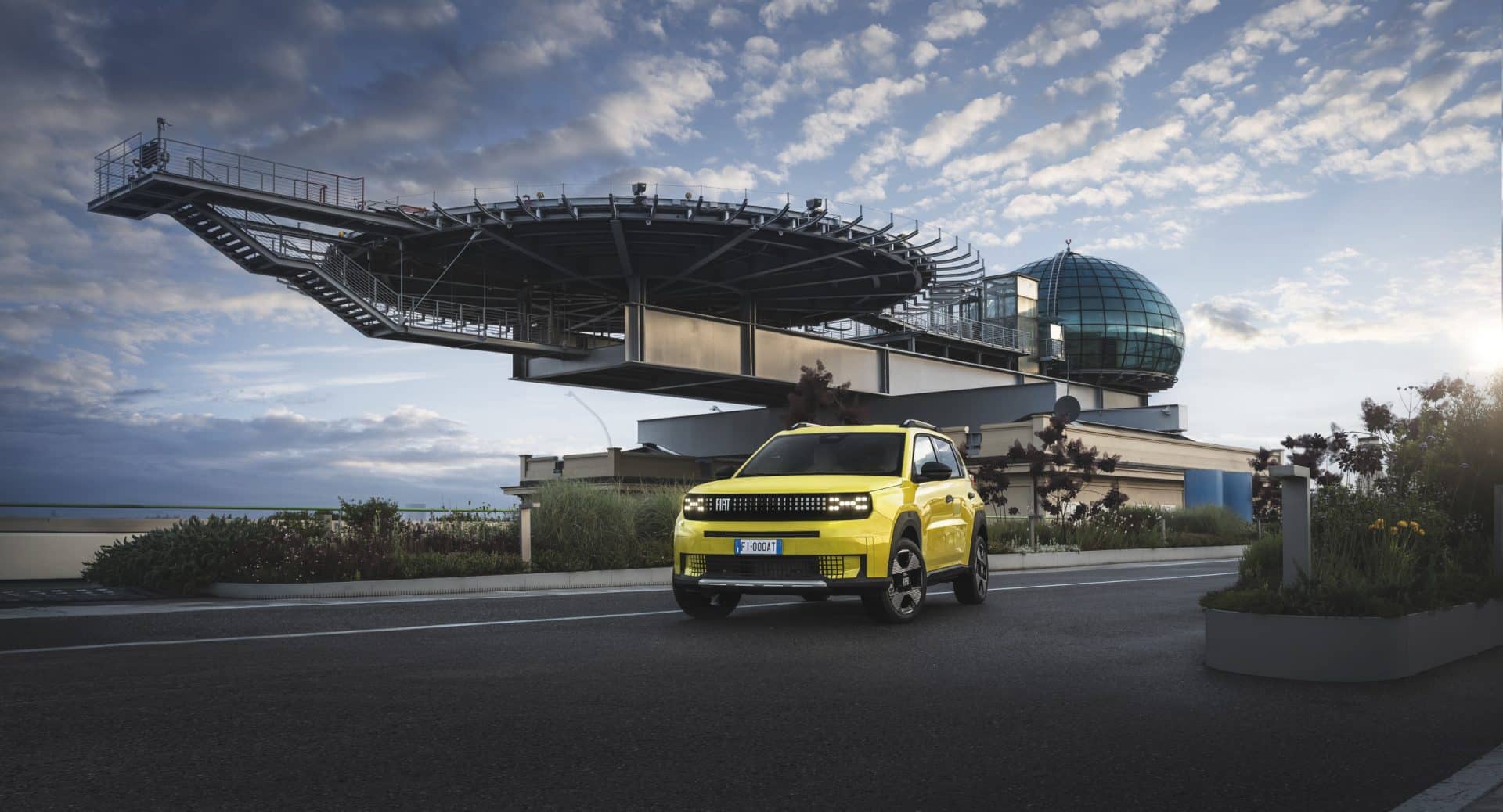 Nuovo Fiat Grande Panda 2025 su strada le foto ufficiali 29 1920x1038