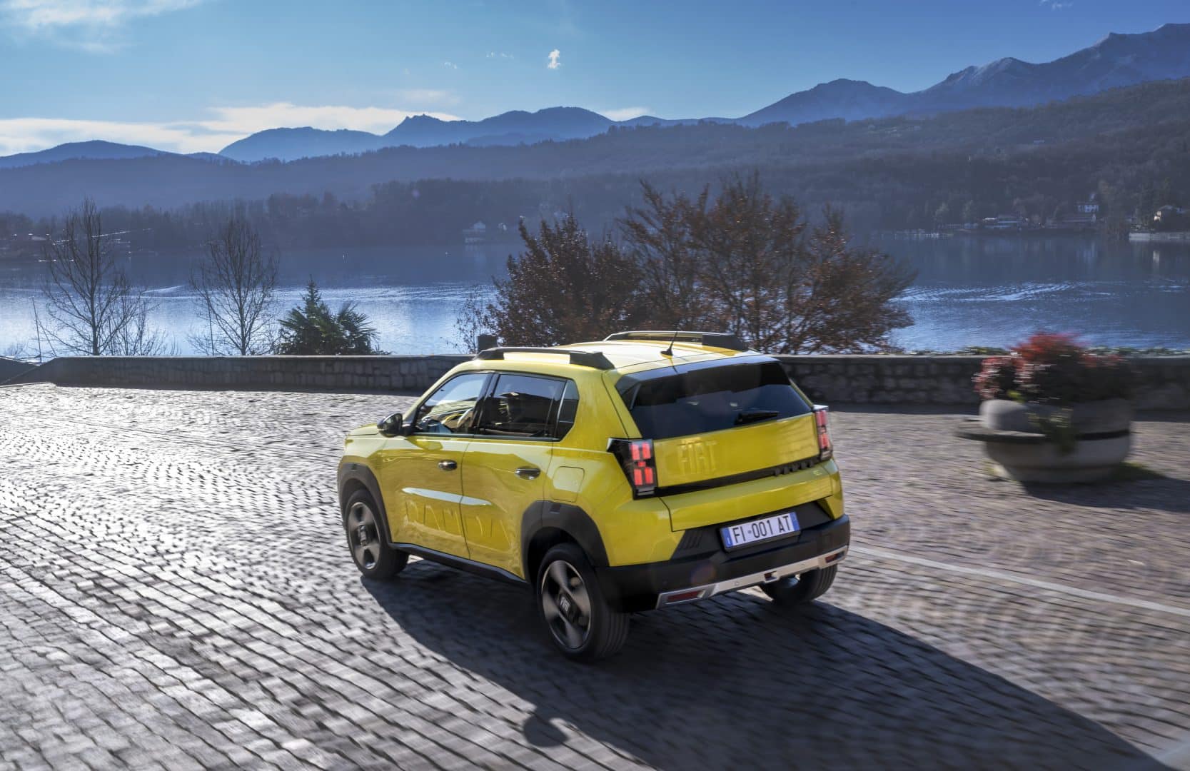 Nuovo Fiat Grande Panda 2025 su strada le foto ufficiali 48 1667x1080