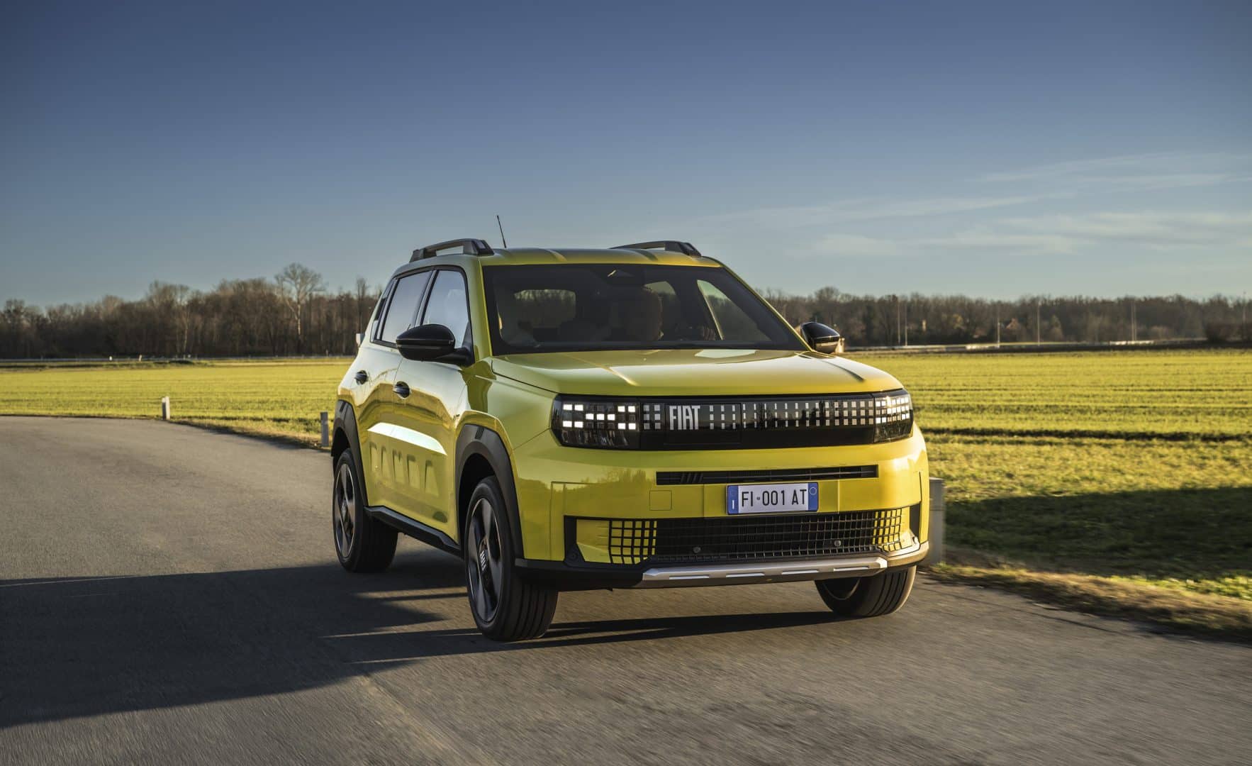 Nuovo Fiat Grande Panda 2025 su strada le foto ufficiali 51 1766x1080