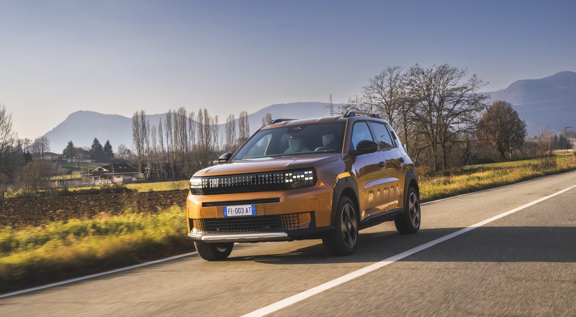 Nuovo Fiat Grande Panda 2025 su strada le foto ufficiali 56 1920x1059
