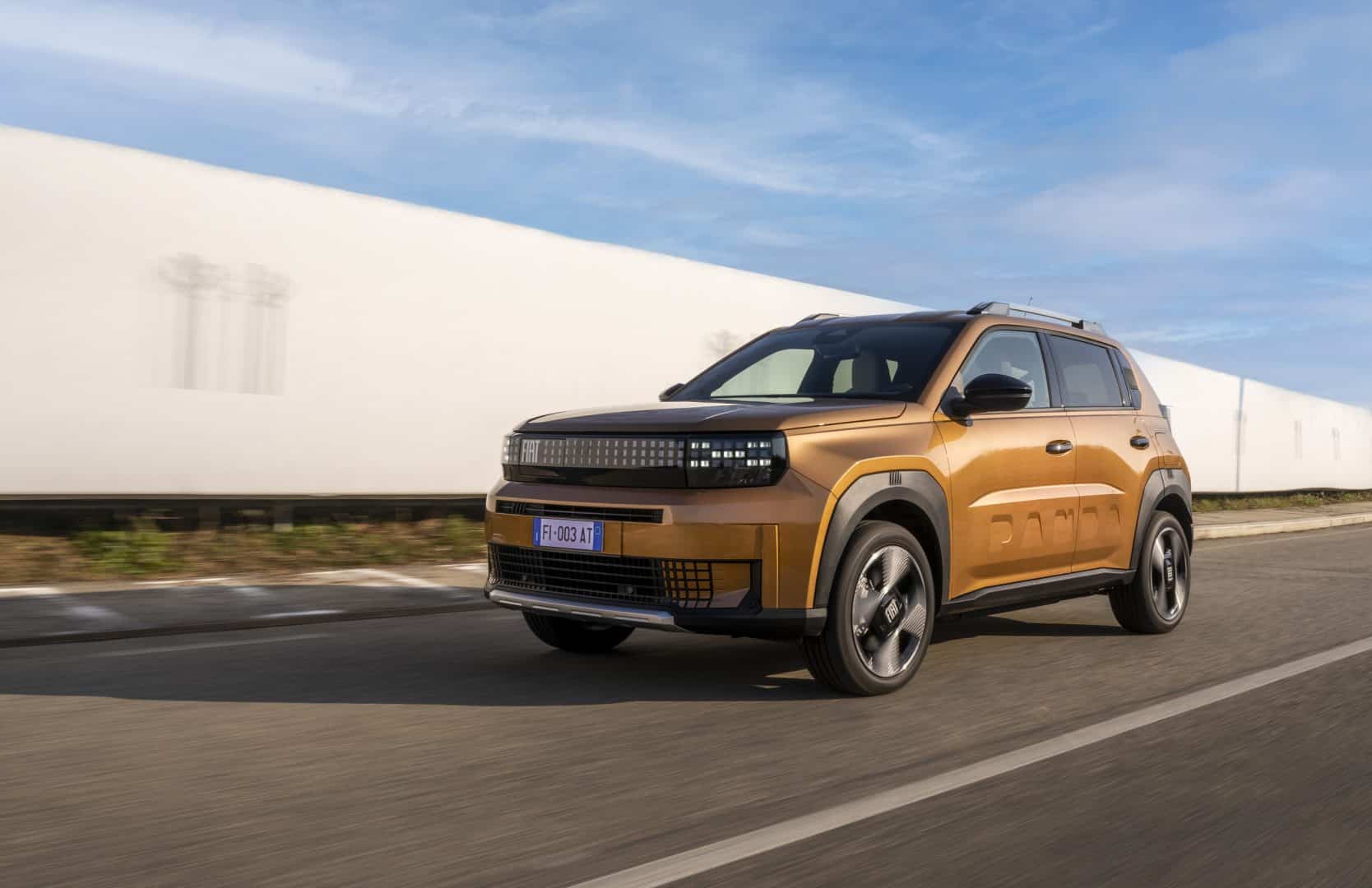 Nuovo Fiat Grande Panda 2025 su strada le foto ufficiali 63 1668x1080