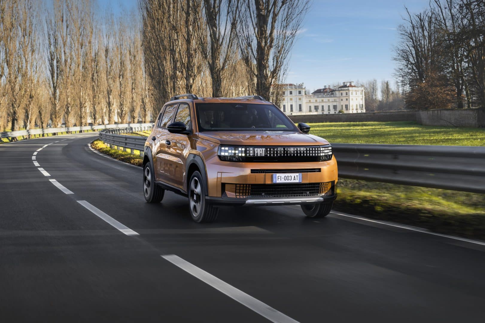 Nuovo Fiat Grande Panda 2025 su strada le foto ufficiali 72 1621x1080