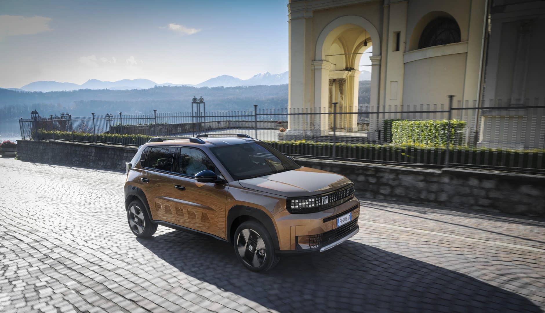 Nuovo Fiat Grande Panda 2025 su strada le foto ufficiali 75 1880x1080