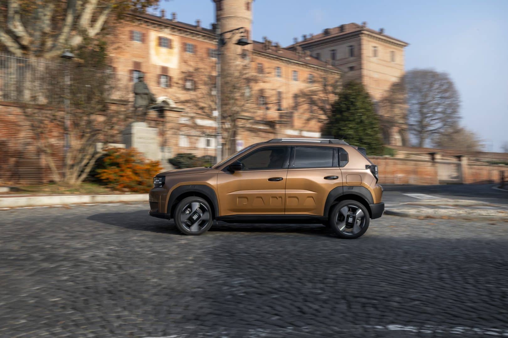 Nuovo Fiat Grande Panda 2025 su strada le foto ufficiali 79 1620x1080