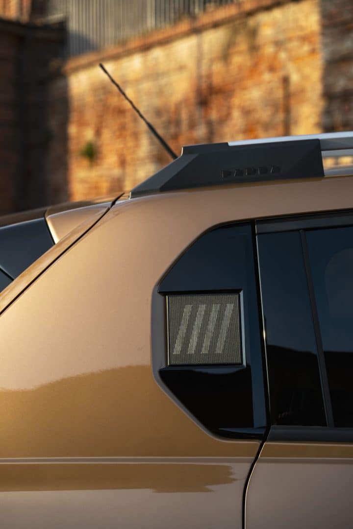 Nuovo Fiat Grande Panda 2025 su strada le foto ufficiali 82 720x1080