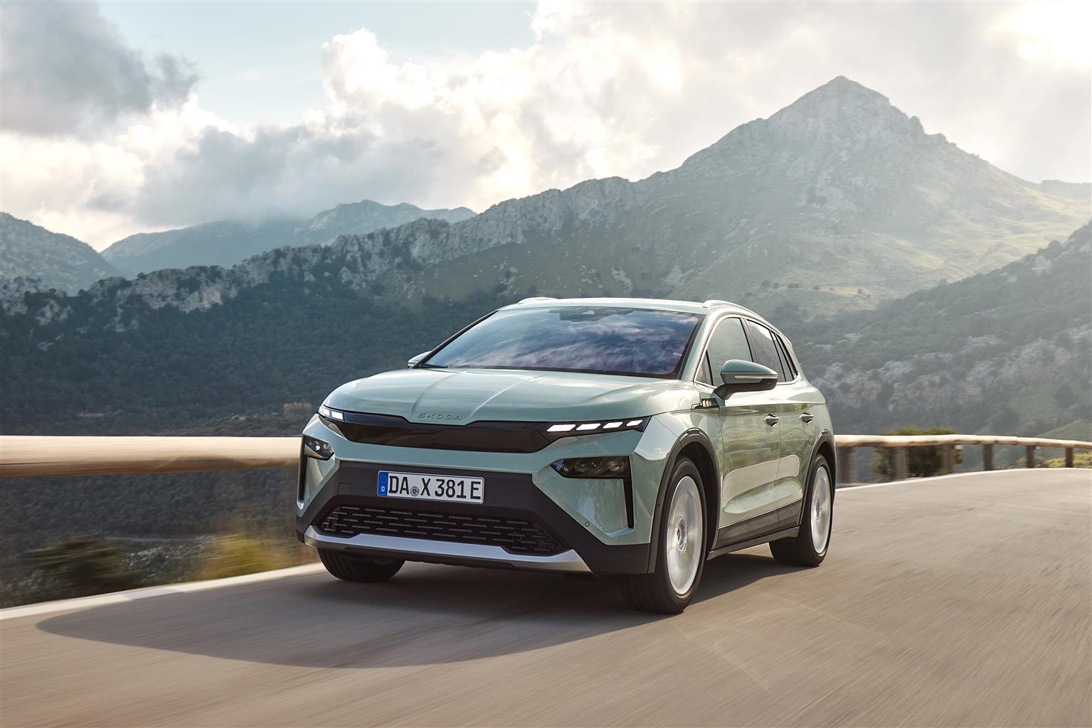 Skoda Elroq 60, si amplia la gamma del Suv elettrico 4