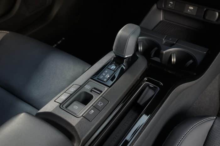 Toyota Prius 2025 1 700x467