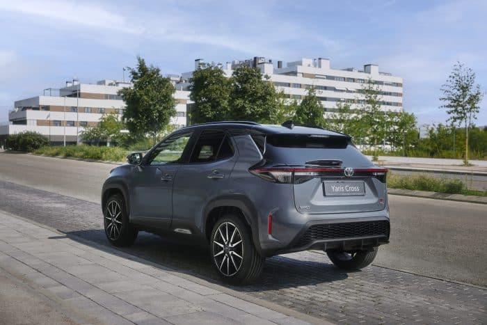 Toyota Yaris Cross GR Sport 2025 3 700x467
