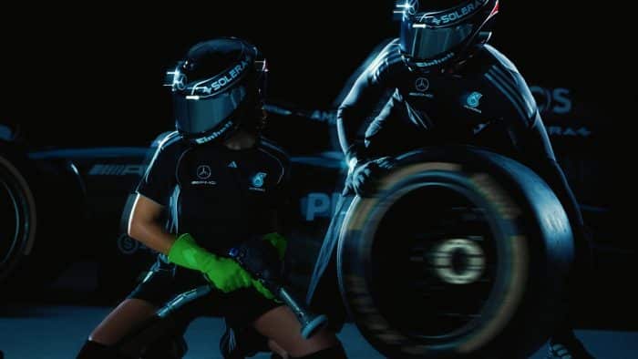 Adidas e Mercedes F1 svelano una collezione per team e appassionati di motorsport 8 700x394