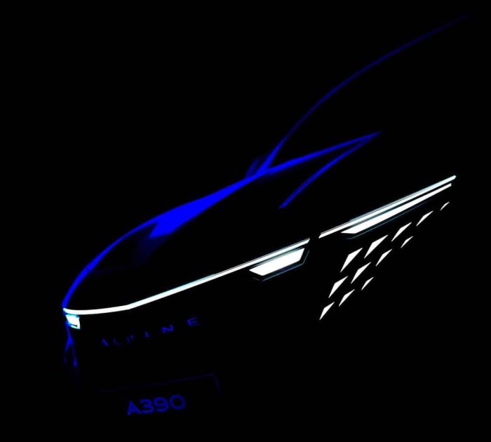 Alpine A390 1 e1740163243204 700x630