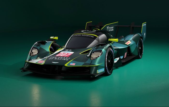 Aston Martin Valkyrie Hypercar WEC 01 e1738737046689 700x443