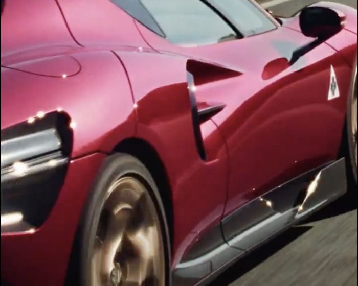 Bottas a Balocco prova la sua Alfa Romeo 33 Stradale 8 700x560