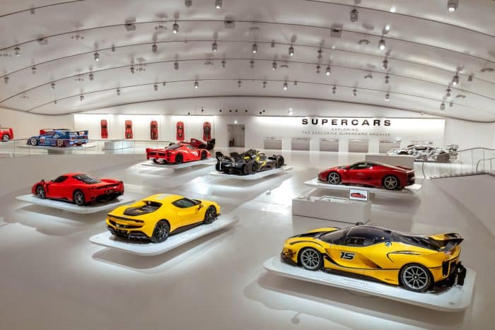 Ferrari Supercars mostra 2 700x467