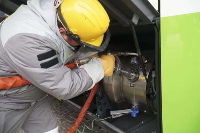 FlixBus Irizar e Scania introducono autobus a LNG in Italia 2 700x467