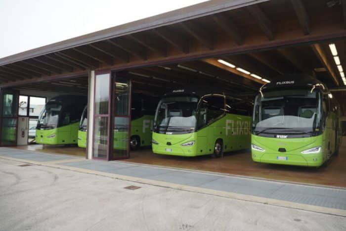 FlixBus Irizar e Scania introducono autobus a LNG in Italia 3 700x467