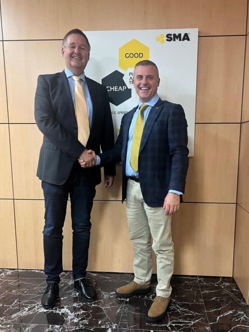 SMA sul mercato tedesco In foto a sx Kay Petersen AD di VSB Infra a dx Roberto Impero Ceo di SMA 492x656