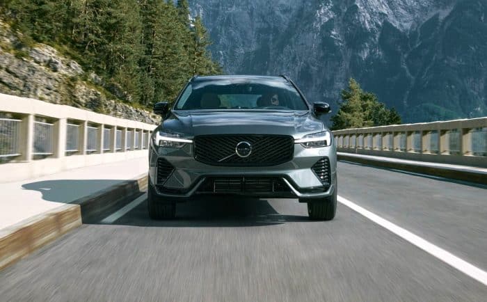 Volvo XC60 2025 700x434