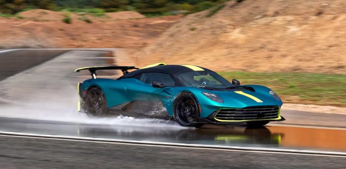 Martin Valhalla, test finali per la formidabile hyper ibrida da 1.079 cavalli - 15