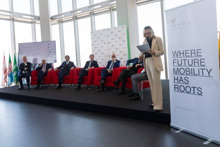 Vehicle Valley Piemonte, unione di aziende, enti e ricerca per la mobilità del futuro 2 Conferenza VVP relatori Pres. Monica Mailander 700x467