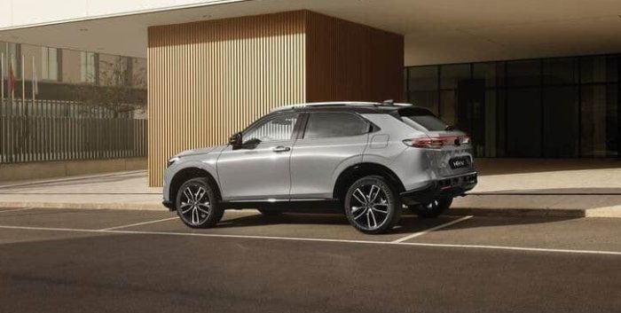 Honda HR V eHEV il crossover elettrificato si aggiorna per il rilancio. Allestimenti e prezzi 2 e1742277825463 700x353