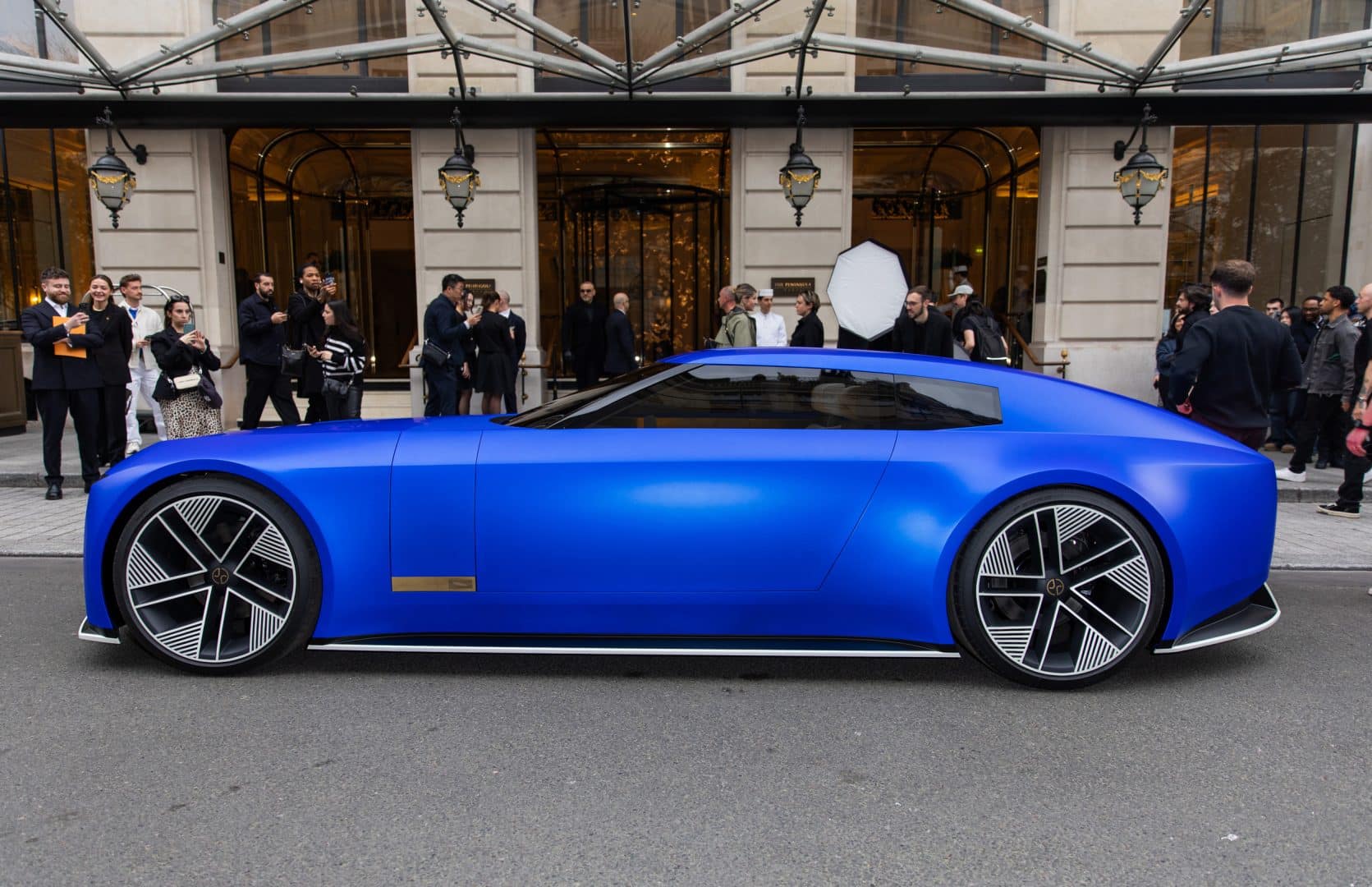 Nuovo Jaguar Type 00, eleganza a sorpresa alla Fashion Week di parigi