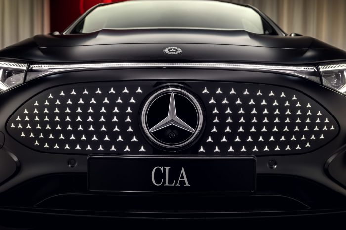 Nuovo Mercedes CLA, eleganza e tecnologia, ibrido ed elettrico fino a 792 km di autonomia 5 Mercedes CLA 2025 formidabile prima pietra con autonomia stile e tecnologia da primato 42 700x466