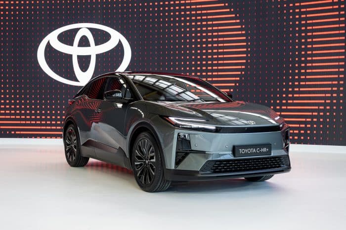 Nuovo Toyota C-HR+, svolta elettrica nel 2025 8 Nuovo Toyota C-HR+, svolta elettrica nel 2025 1