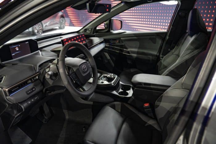 Nuovo Toyota C-HR+, svolta elettrica nel 2025