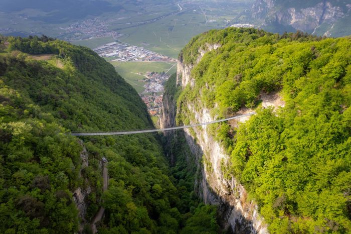 Primavera 2025 in Paganella, c'è tanto da fare 3 VISIT PAGANELLA 2. Monte di Mezzocorona Ph. E. Giovannini 2 700x466