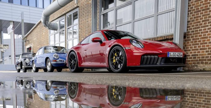 Fenomenale Porsche celebrati i 75 anni di produzione a Zuffenhausen stabilimento fabbrica 24 scaled e1743597836829 700x360
