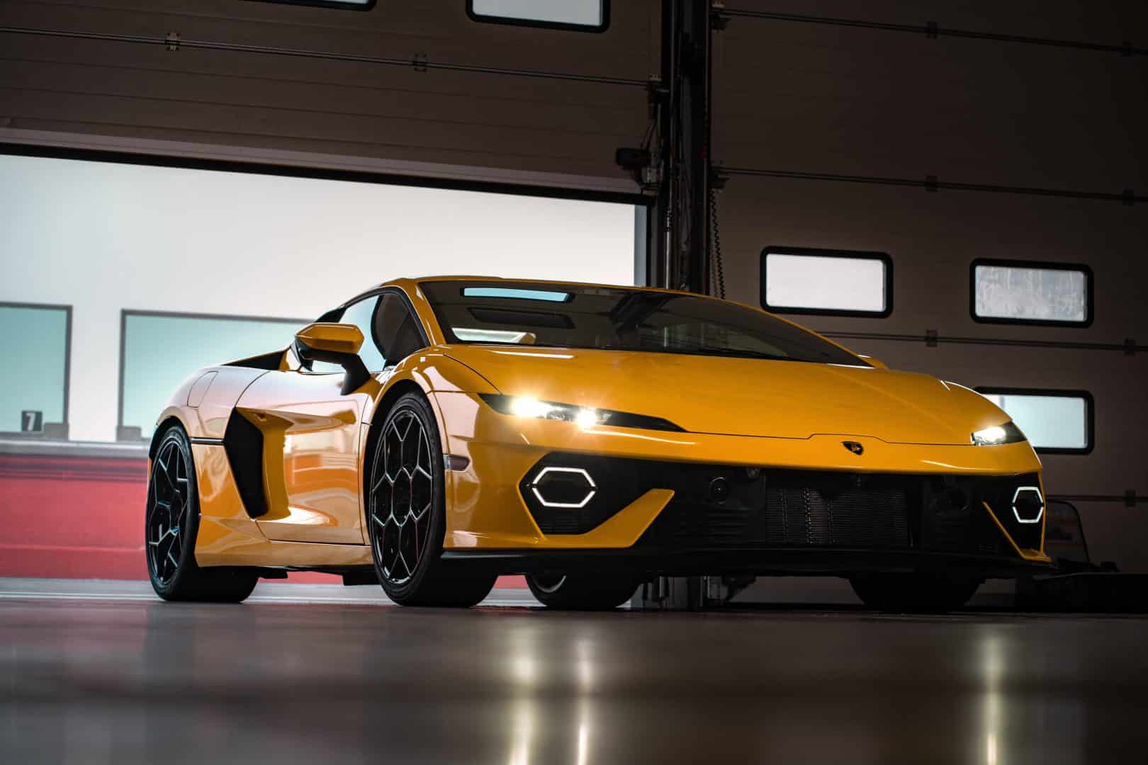 Formidabile Lamborghini Temerario 920 cavalli su strada e in pista 14 1620x1080