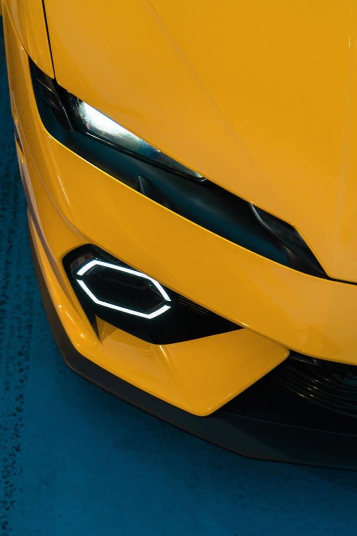 Formidabile Lamborghini Temerario 920 cavalli su strada e in pista 2 720x1080