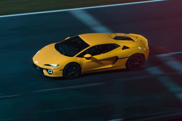 Formidabile Lamborghini Temerario 920 cavalli su strada e in pista 21 700x467