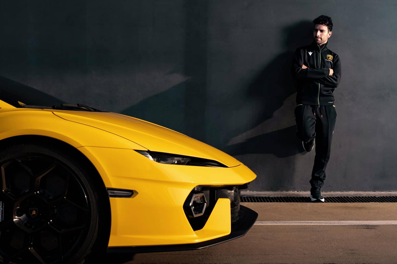 Formidabile Lamborghini Temerario 920 cavalli su strada e in pista 3 1620x1080