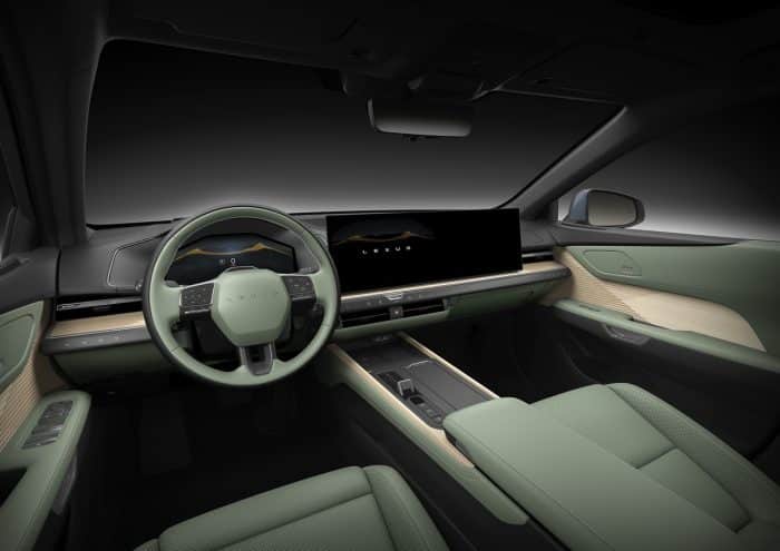 Lexus ES 2025 63 700x495