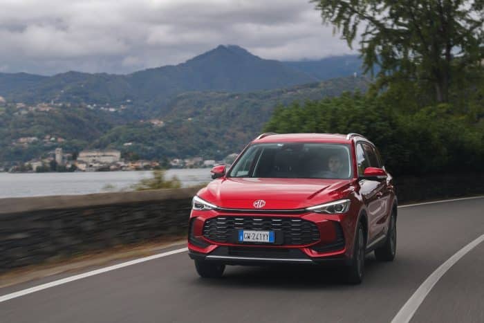 Formidabile MG a marzo, record di vendite, sfiora il 4% di quota di mercato 3 MG ZS HYBRID+