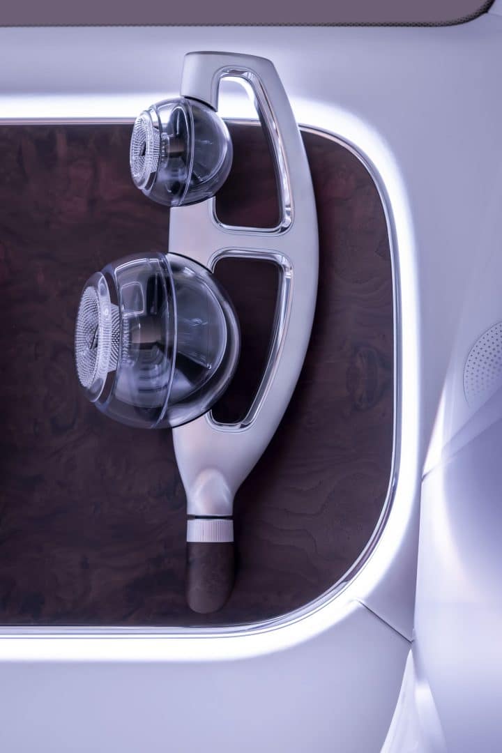 Mercedes Vision V 43 720x1080