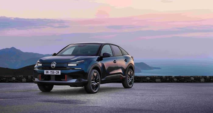 Nuovo Citroen C4 Collection 1 700x373