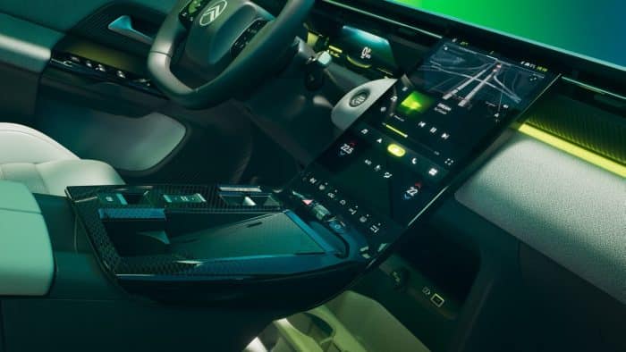 Nuovo Citroen C5 Aircross, più spazioso, ibrido ed elettrico 5 Nuovo Citroen C5 Aircross 2025 53 700x394